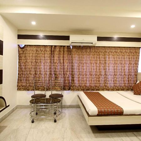Hotel Oc Residency Mumbai  Buitenkant foto