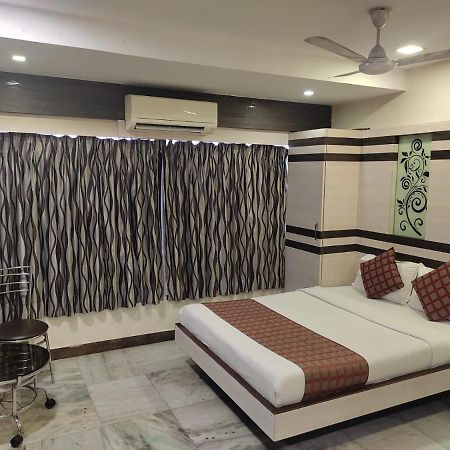 Hotel Oc Residency Mumbai  Buitenkant foto