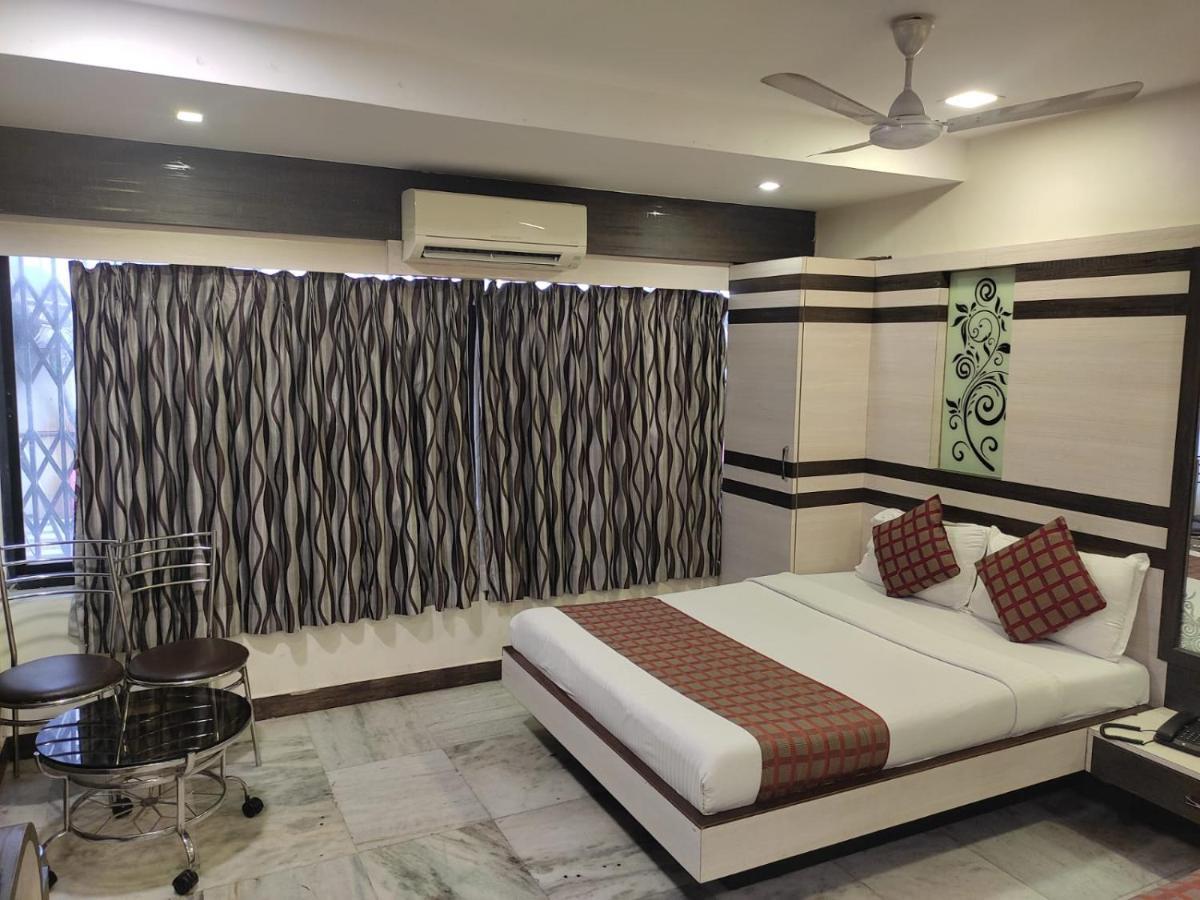 Hotel Oc Residency Mumbai  Buitenkant foto