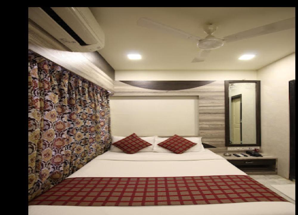 Hotel Oc Residency Mumbai  Buitenkant foto