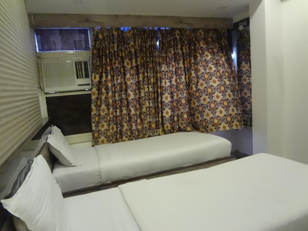 Hotel Oc Residency Mumbai  Buitenkant foto