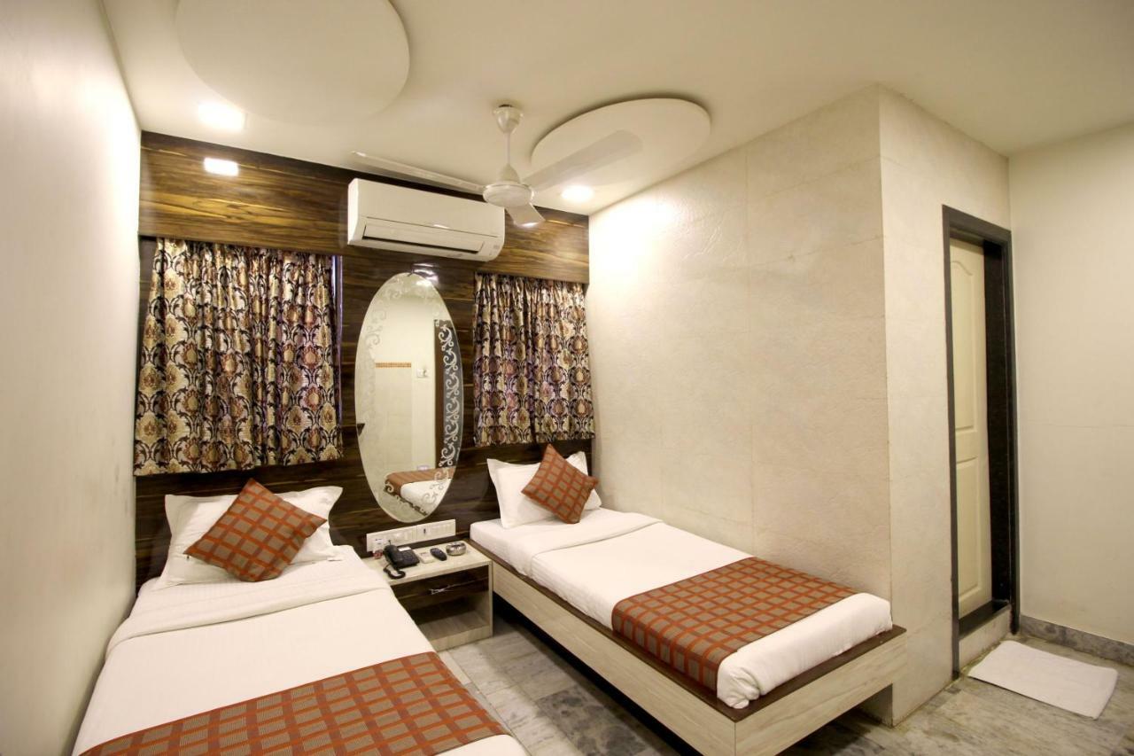 Hotel Oc Residency Mumbai  Buitenkant foto