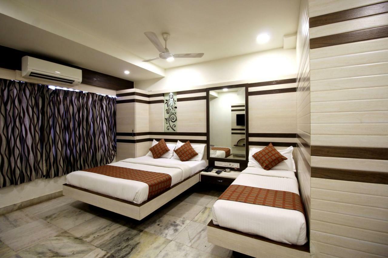 Hotel Oc Residency Mumbai  Buitenkant foto